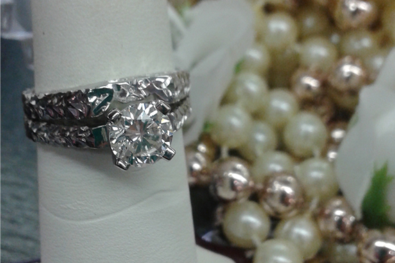 diamond-ring diamond rings