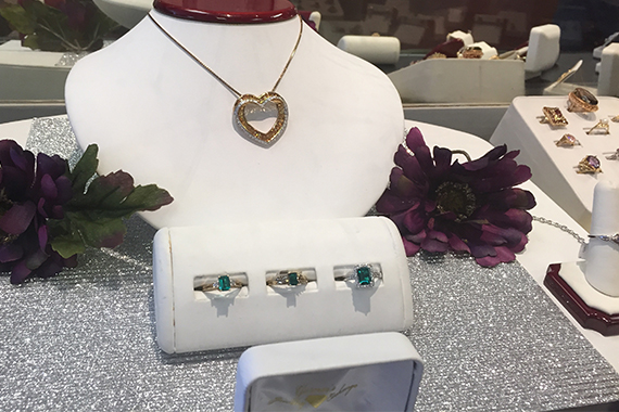 emerald-gemstone-jewelry Emerald Gemstone Jewelry